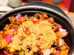 蒜香蛙-蛙小侠·沸腾砂锅(西关新天地店)