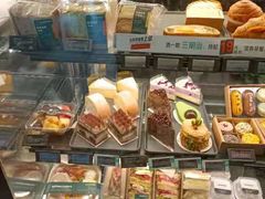 面包甜点陈列柜-星巴克(杭州市民中心店)