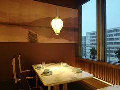 靠窗位-弄堂里(西溪龙湖天街店)