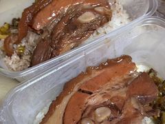-梁阿婆廿年老牌扣肉糯米饭