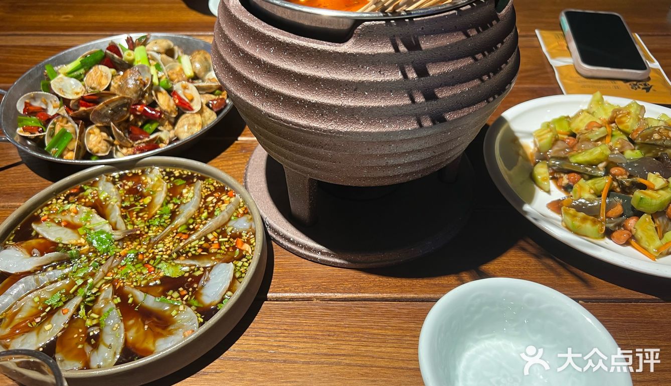 金碧辉煌 我最爱的烧烤店，最爱的麻辣烫