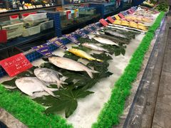 -骏莱海鲜鱼港(五角场店)