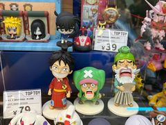 -泡泡玛特POPMART(世豪广场店)