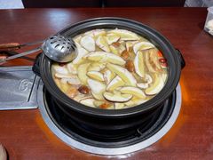-菌之家·专业纯野生菌火锅·特色炒菌