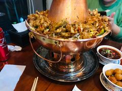 -炉小二铜锅牛蛙•川湘菜(三里屯店)