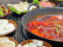 -冯校长老火锅(中联广场店)