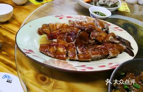 Nanhai Yaoji's Invincible Heavenly Roast Goose