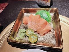 三文鱼腩-炉石六本目·冰鲜和牛炭火烤肉·寿喜烧店(梅江店)
