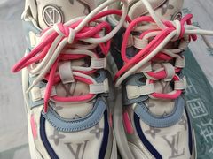 -翰皇直营洗衣洗鞋(望京鹿港店)