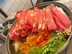 部队锅-MI WU FACTORY米屋美食工厂餐厅(绿地店)