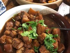 堡主红烧肉-卧龙堡客栈·中餐厅(古北水镇店)