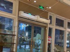 -必胜客(WOW昙华林店)