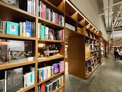 -茑屋书店(天目里店)