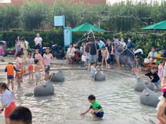 -季高兔窝窝亲子园(上海薰衣草公园店)