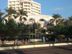 -芽庄日出海滩水疗酒店