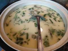 大砂锅炖鱼头-丹江渔村(望京店)