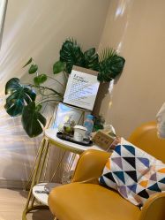 -百秀名媛纹绣美学护肤中心