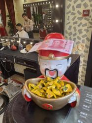 -东方先生国潮男士理发馆
