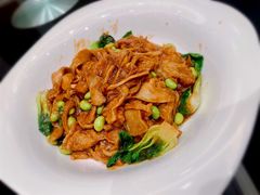 野山菌炒鱼面筋-新南华大酒店(长寿店)