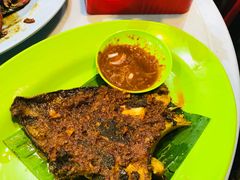 -明记烧鱼美味店