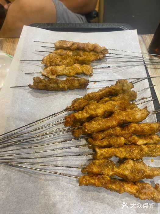 郑贵初烧烤·烤凤爪的发明者(王家湾店)图片