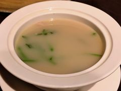 港式例汤-万丽轩·粤菜(王府井金茂万丽酒店)