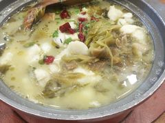 -周鱼小馆石锅酸菜鱼(活力汇店)