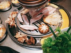 -GOGIYA·咕叽吖韩国传统烤肉店(东方新天地店)