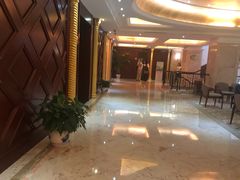 -山明水秀大饭店