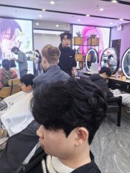 -藤野造型烫染·漂发