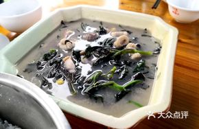 Stewed Chicken Offal with Purple Bok Choy in Superior Soup