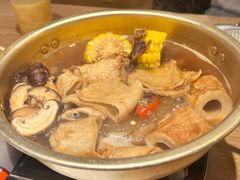 -WOW LUCKY创意韩料(龙阳广场店)