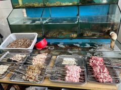 -超越海鲜屋(飞龙物业店)