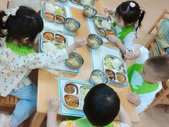 -绿城奇妙园双语日托(华茂悦峰园区)