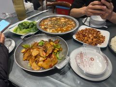 -金良酸菜鱼(宁海路总店)