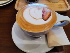 -ZING COFFEE 镜咖啡