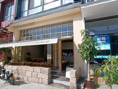 -More than cafe·置外咖啡