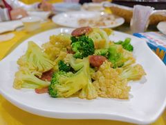 腊肠炒花菜+西兰花-骑龙海鲜酒家
