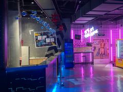 -世代星球·保龄球·镭战真人CS·团建(杨浦店)