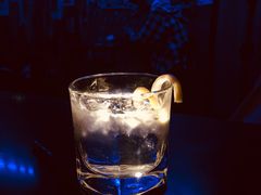 -Mx.cocktail bar