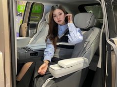 -小鹏汽车体验中心(苏州龙湖狮山天街店)