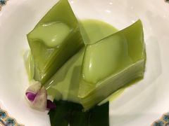 娘惹千层糕-马来西亚肉骨茶汤·招牌螃蟹·烧鸡·呷喱吧吧(海上世界店)