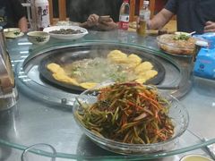 -东北农家院·铁锅炖(莘庄店)