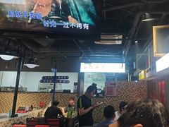 -马路牙子烧烤音乐酒馆(望京店)