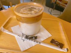 香蕉拿铁-餐酒吧Com-ing Bar(上海路店)