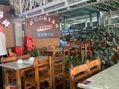 大堂-四川小胡子海鲜(丁村万人海鲜广场店)