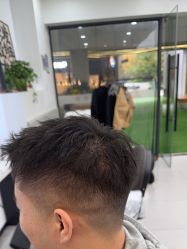 -尤司男士国潮理发馆