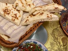 锡伯大饼-一个勺子新疆锡伯主题私房菜(红墙巷49号院店)