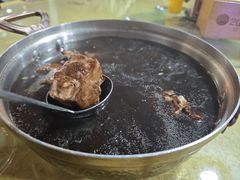招牌龙骨黑蒜汤-202特色排档(五缘湾店)