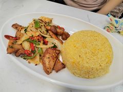 椒鹽豬扒飯-金多乐茶餐厅